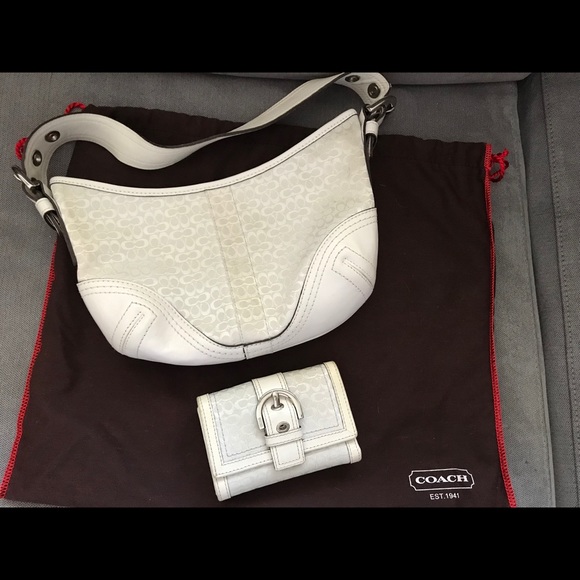 Coach Wallet - Picture 4 of 4